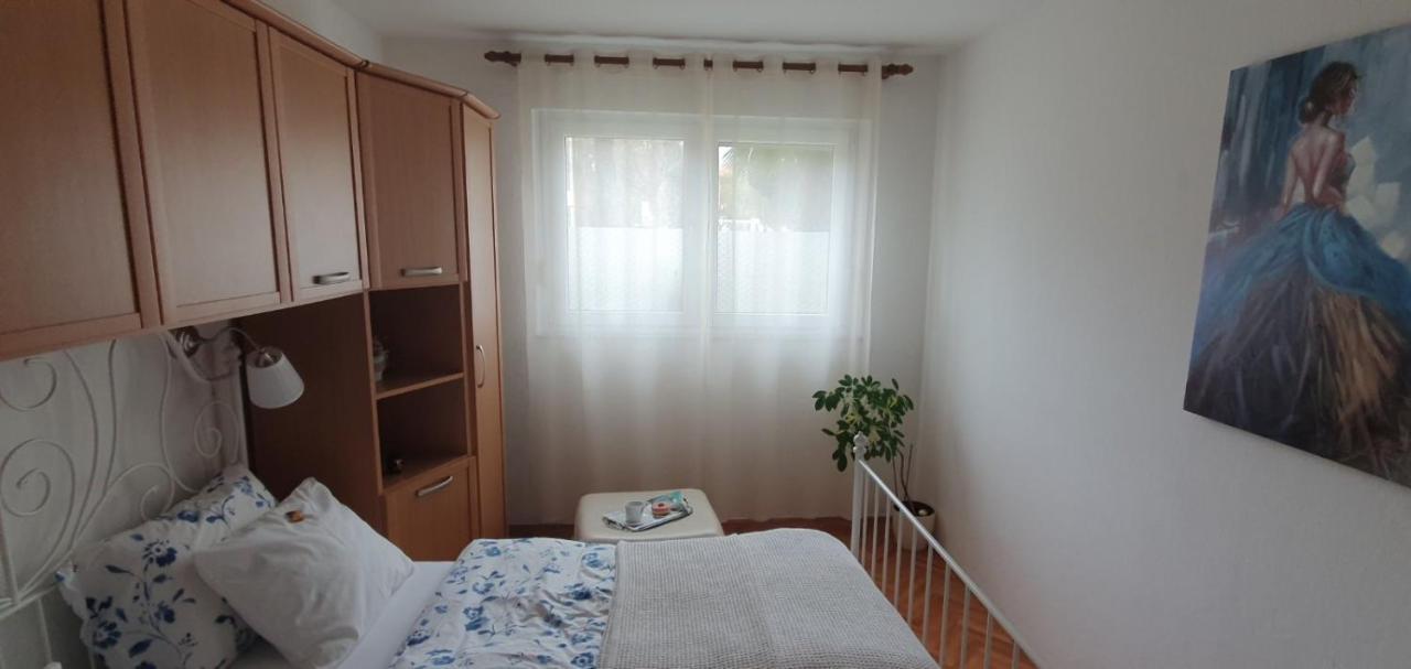Daisy Apartment Pula Exterior photo
